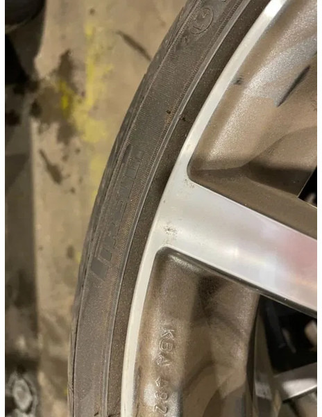 Pirelli *Brock velgen met Pirelli banden *235/35 ZR19 - الإطارات والجنوط - سيارة: صورة 2 Pirelli *Brock velgen met Pirelli banden *235/35 ZR19 - الإطارات والجنوط - سيارة: صورة 2