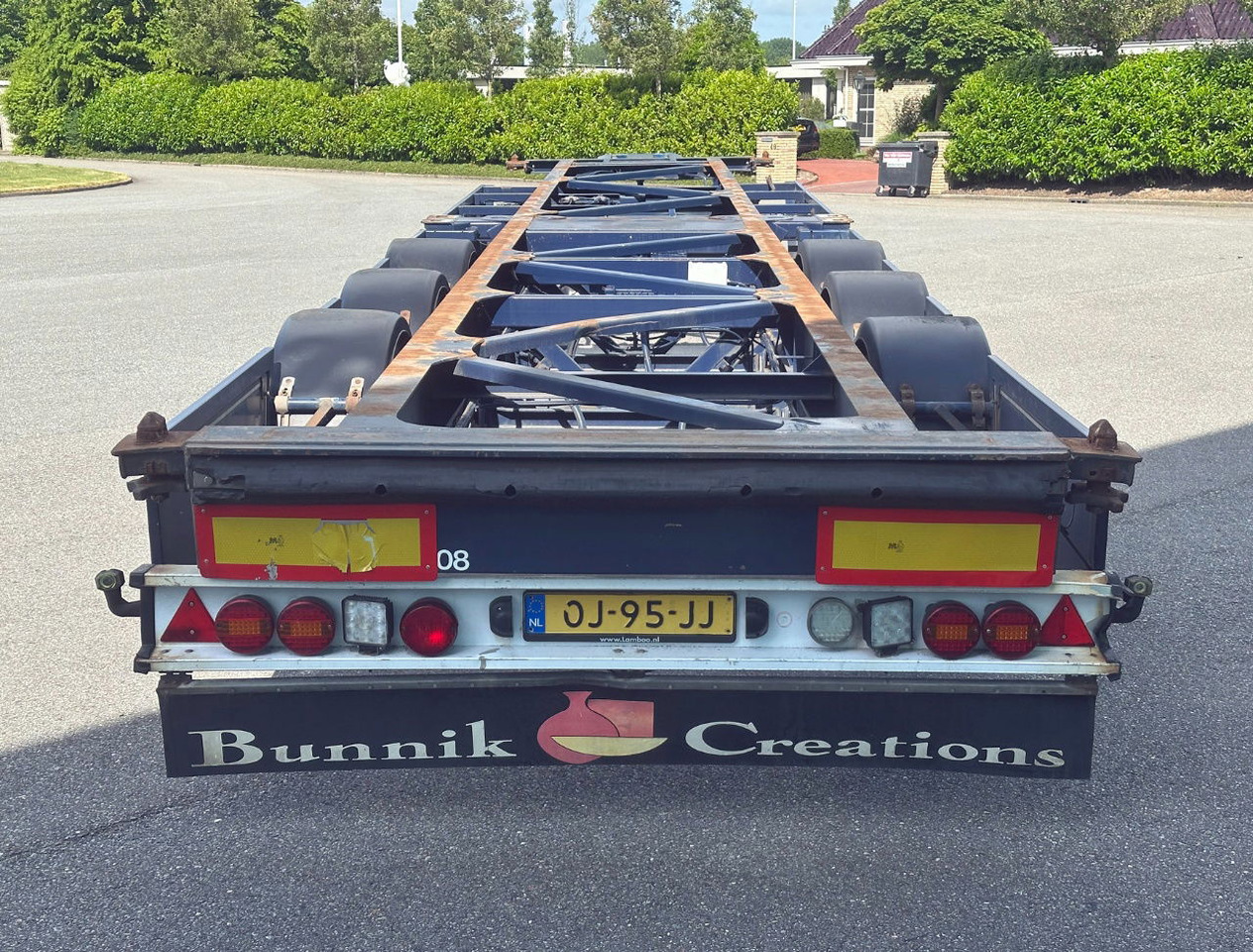 Burg BPO 13-27 Ccxlx 40" Galvanised Super Chassis SAF Axles Disc Brakes 2x Lift Axles 3 Pieces IN Stock Super Condition - نصف مقطورة لنقل الحاويات: صورة 3 Burg BPO 13-27 Ccxlx 40" Galvanised Super Chassis SAF Axles Disc Brakes 2x Lift Axles 3 Pieces IN Stock Super Condition - نصف مقطورة لنقل الحاويات: صورة 3