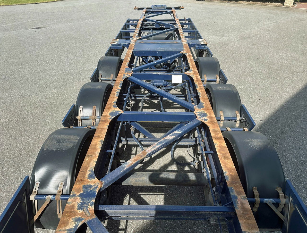 نصف مقطورة لنقل الحاويات Burg BPO 13-27 Ccxlx 40" Galvanised Super Chassis SAF Axles Disc Brakes 2x Lift Axles 3 Pieces IN Stock Super Condition: صورة 8