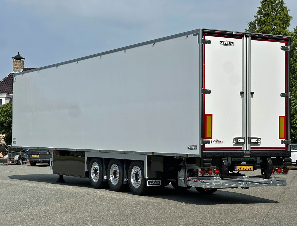Chereau CSD3 Thermo King A-360 2.500 KG Lift 270 High 250 Wide Brand NEW - نصف مقطورة مُبرِّدة: صورة 3 Chereau CSD3 Thermo King A-360 2.500 KG Lift 270 High 250 Wide Brand NEW - نصف مقطورة مُبرِّدة: صورة 3