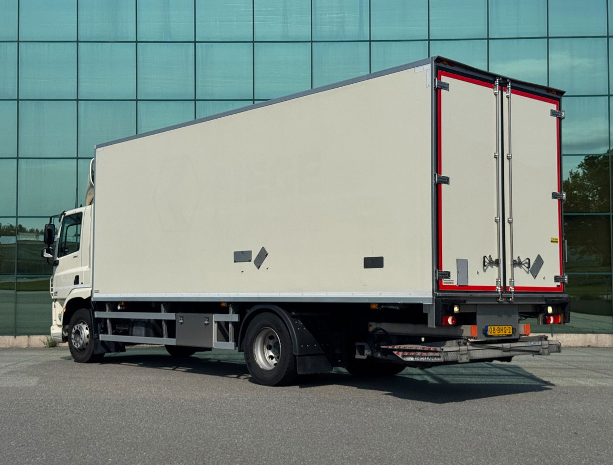 DAF CF 250 Carrier Supra 1150 Multi Temp 561.000 KM Tail Lift NL Truck - شاحنة الفريزر: صورة 3 DAF CF 250 Carrier Supra 1150 Multi Temp 561.000 KM Tail Lift NL Truck - شاحنة الفريزر: صورة 3