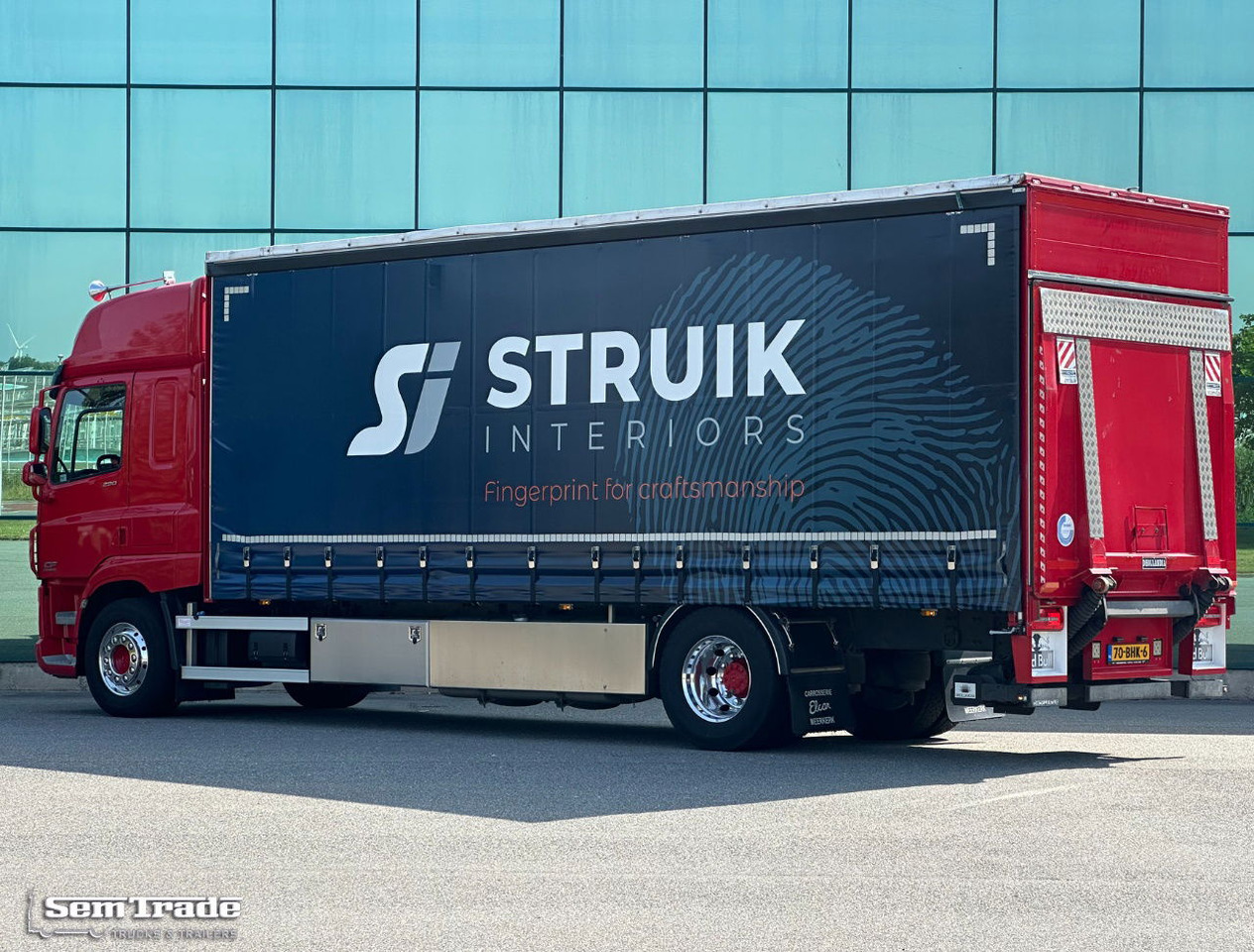 DAF CF 290 FA Space CAB Hardhouten Vloer 2500 KG Klep Nieuw Staat - شاحنة مقفلة: صورة 3 DAF CF 290 FA Space CAB Hardhouten Vloer 2500 KG Klep Nieuw Staat - شاحنة مقفلة: صورة 3