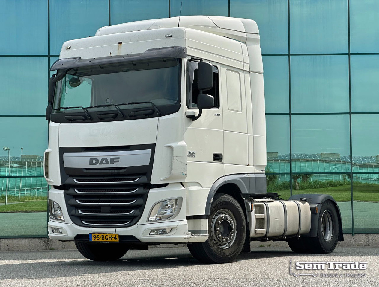 DAF XF 440 FT Intarder - Retarder 2x Tanks 772.000 KM NL Truck - وحدة جر: صورة 1 DAF XF 440 FT Intarder - Retarder 2x Tanks 772.000 KM NL Truck - وحدة جر: صورة 1