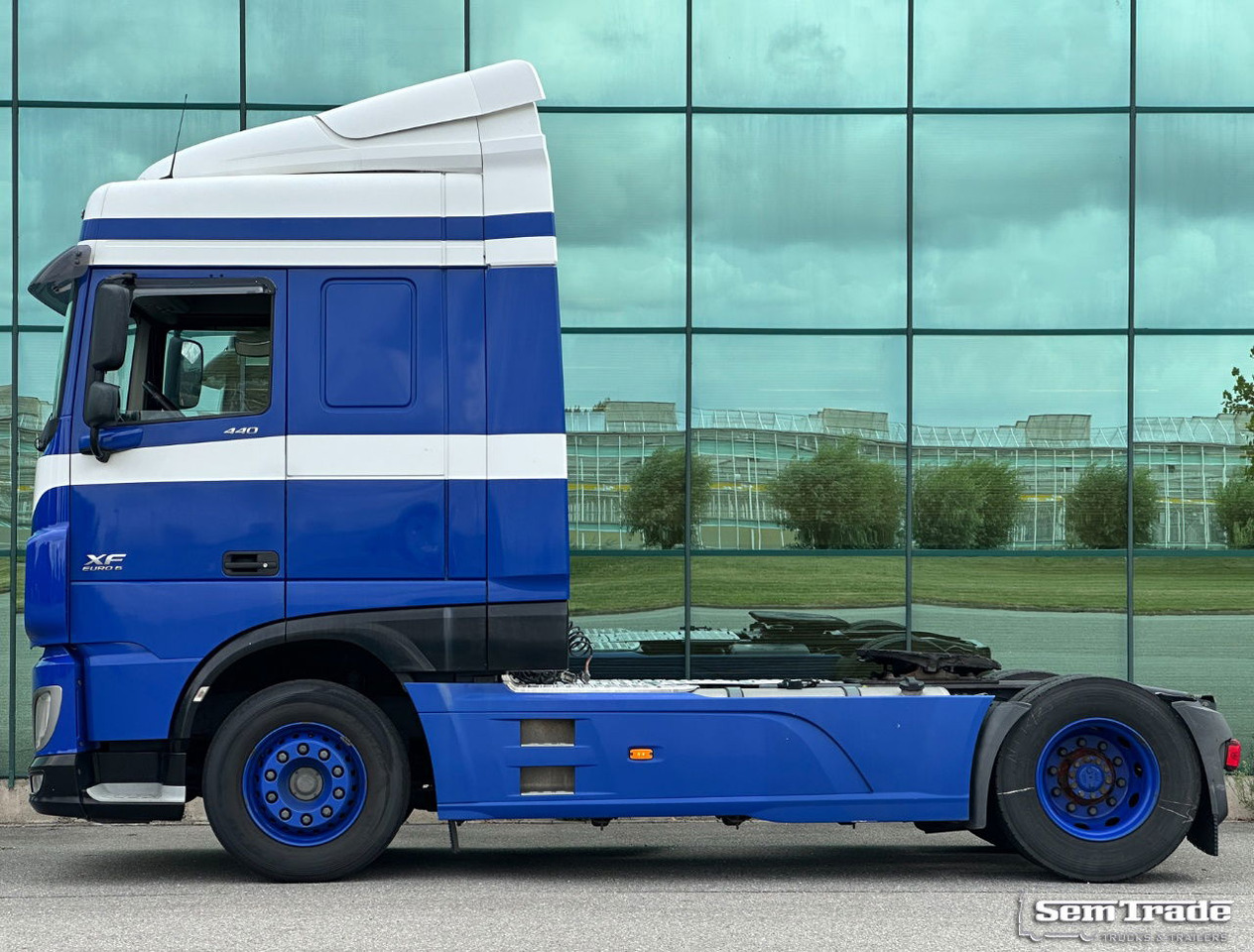 DAF XF 440 SC FT 864.000 KM Park Cooling Holland Truck - وحدة جر: صورة 2 DAF XF 440 SC FT 864.000 KM Park Cooling Holland Truck - وحدة جر: صورة 2