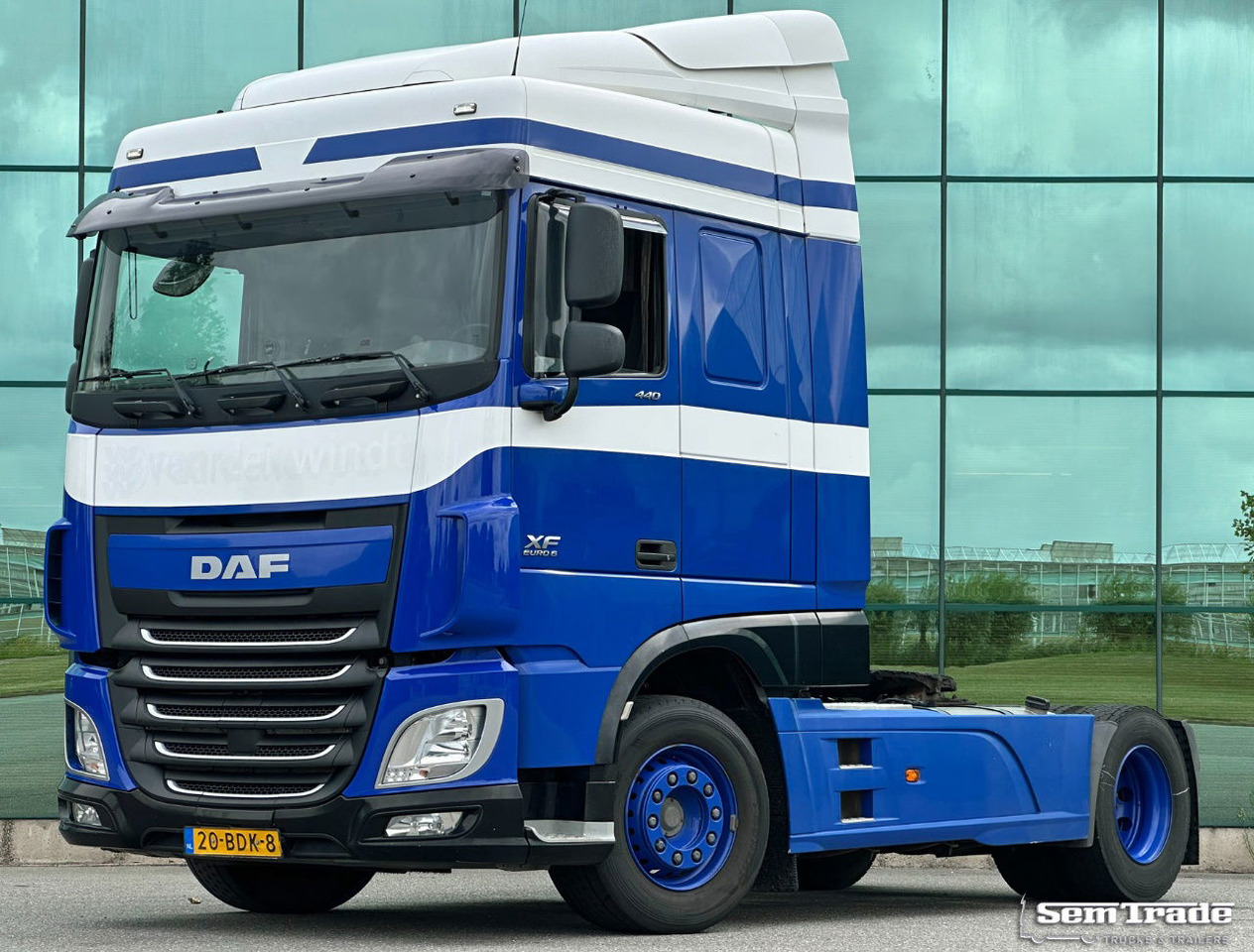 DAF XF 440 SC FT 864.000 KM Park Cooling Holland Truck - وحدة جر: صورة 1 DAF XF 440 SC FT 864.000 KM Park Cooling Holland Truck - وحدة جر: صورة 1