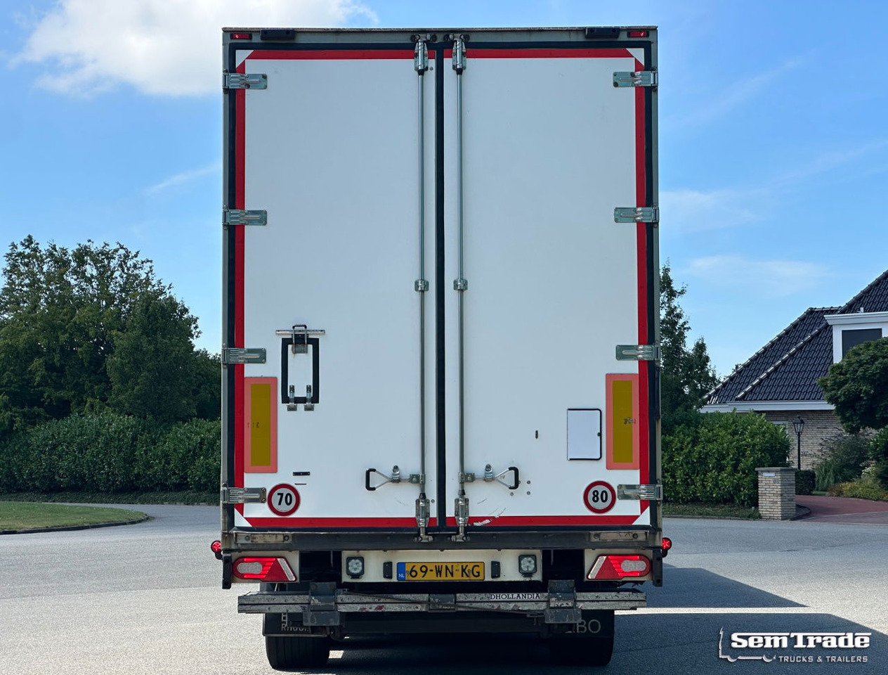 DAF XF 480 FAR SSC 2x Tail Lift 50 CC Trolleys Carrier TRS Iceland Super Condition NL-Combi - شاحنة الفريزر: صورة 4 DAF XF 480 FAR SSC 2x Tail Lift 50 CC Trolleys Carrier TRS Iceland Super Condition NL-Combi - شاحنة الفريزر: صورة 4