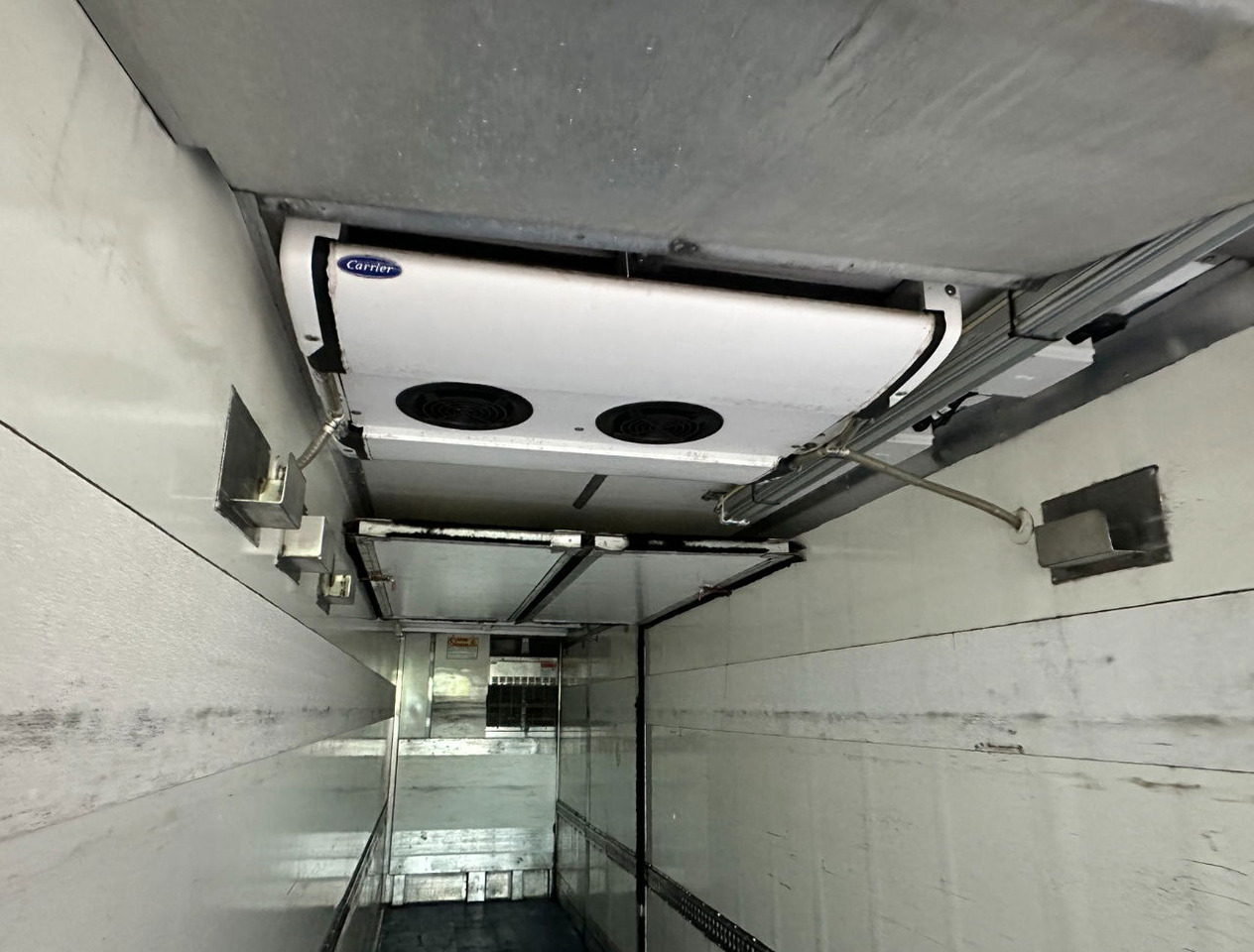 نصف مقطورة مُبرِّدة Gray and Adams City Trailer Carrier Vector 1850 MT TRI-Temp Tail Lift Side Door Steering Axle 3 Pieces Available: صورة 19