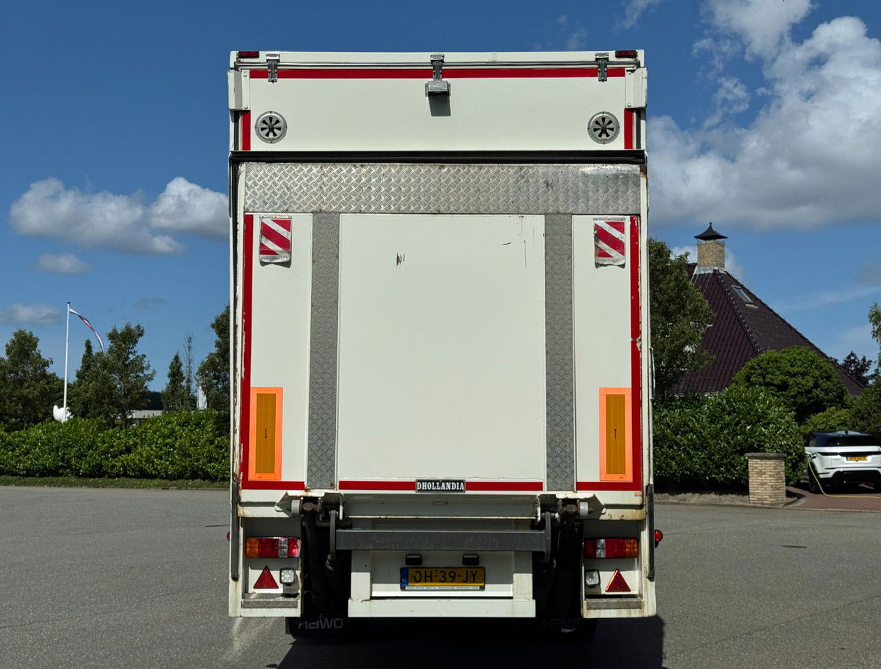 HTF 2-AS Heiwo 1240 x 250 x 272 CM Inwendig Stuuras Laadklep APK TOT 07-2026 - نصف مقطورة صندوق مغلق: صورة 4 HTF 2-AS Heiwo 1240 x 250 x 272 CM Inwendig Stuuras Laadklep APK TOT 07-2026 - نصف مقطورة صندوق مغلق: صورة 4