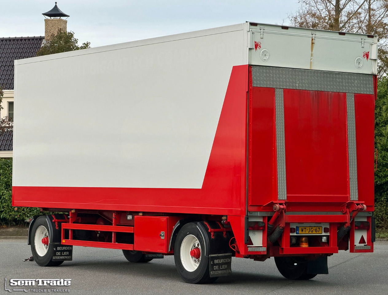 Heiwo Chassis + Isolated BOX 770x250x270 Inside Tail Lift Super Condition - مقطورة صندوق مغلق: صورة 3 Heiwo Chassis + Isolated BOX 770x250x270 Inside Tail Lift Super Condition - مقطورة صندوق مغلق: صورة 3