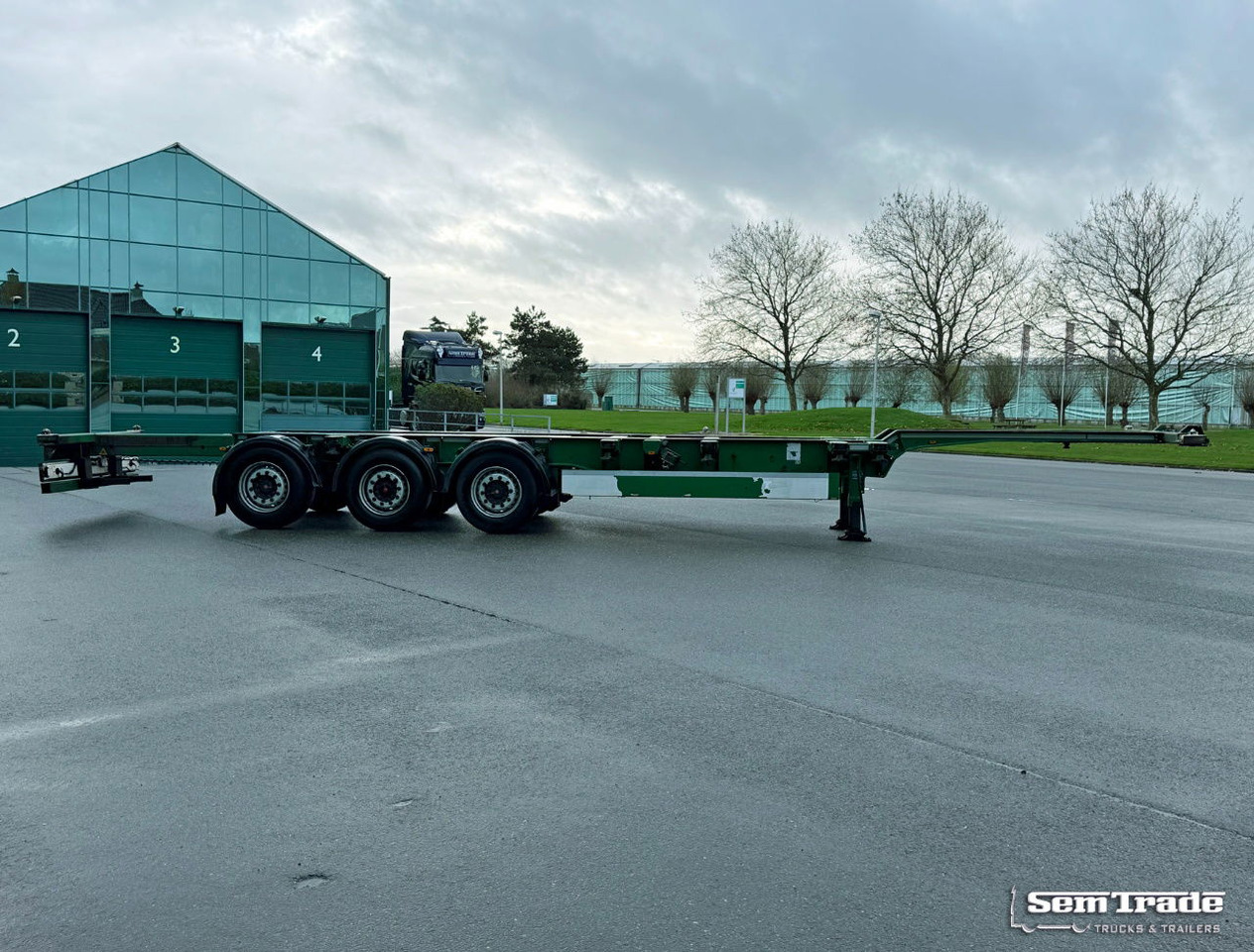 Kögel S24-2 Back Slider Lift Axle Disc Brakes 3 Pieces Available NL-Trailer - نصف مقطورة لنقل الحاويات: صورة 5 Kögel S24-2 Back Slider Lift Axle Disc Brakes 3 Pieces Available NL-Trailer - نصف مقطورة لنقل الحاويات: صورة 5