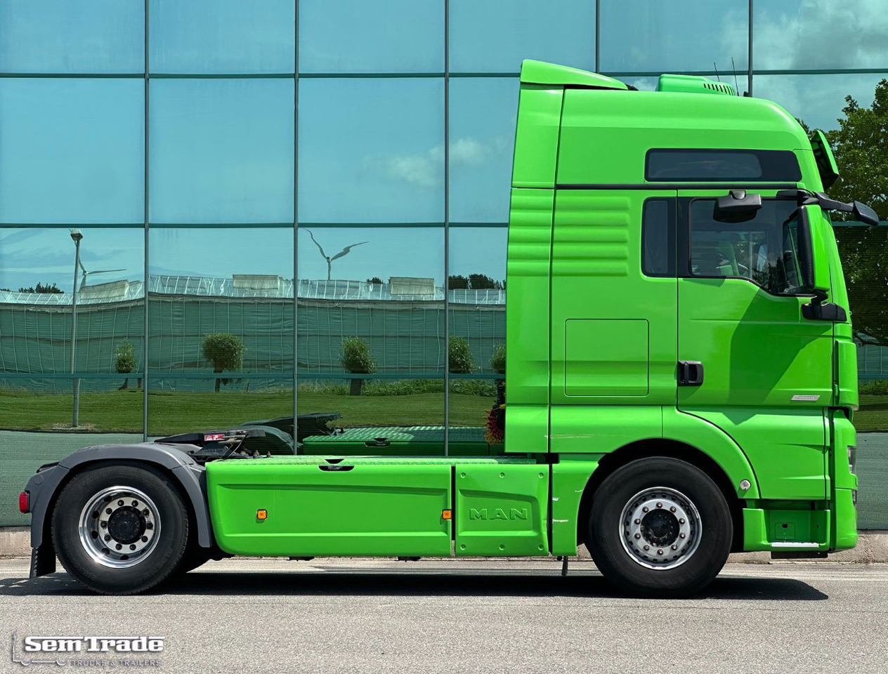 MAN TGX 18.460 Euro 6 Only 697.000 KM 2X Tanks TOP Condition BE-Truck - وحدة جر: صورة 5 MAN TGX 18.460 Euro 6 Only 697.000 KM 2X Tanks TOP Condition BE-Truck - وحدة جر: صورة 5