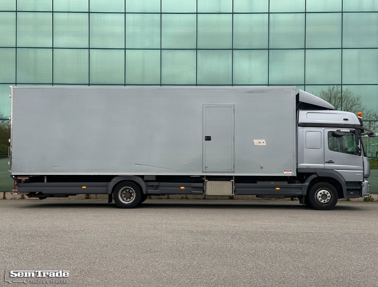 Mercedes-Benz Atego 1221 Euro 6 Isolated BOX + Heater Side Door Tail Lift 336.00 - شاحنة مقفلة: صورة 5 Mercedes-Benz Atego 1221 Euro 6 Isolated BOX + Heater Side Door Tail Lift 336.00 - شاحنة مقفلة: صورة 5