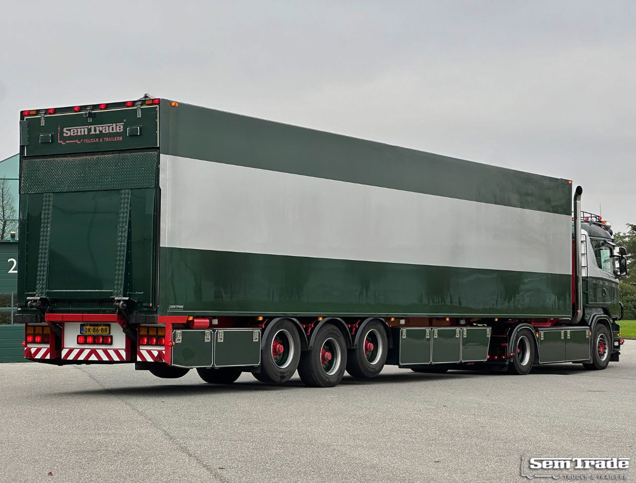 Scania R500 V8 Analogue Tacho 779.000 KM Show Truck Special Interior + Special VAN Beurden Frigo Trailer - وحدة جر: صورة 4 Scania R500 V8 Analogue Tacho 779.000 KM Show Truck Special Interior + Special VAN Beurden Frigo Trailer - وحدة جر: صورة 4