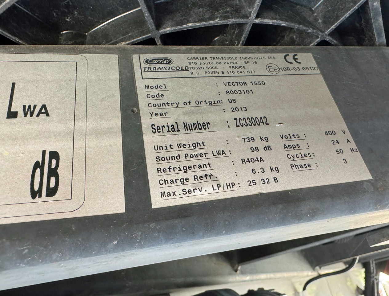 نصف مقطورة مُبرِّدة Schmitz Cargobull 3-AS Stuuras Carrier Vector 1550 Gegalvaniseerd Chassis Nieuwe APK Zeer Goede Banden TOP Staat NL Trailer: صورة 26 نصف مقطورة مُبرِّدة Schmitz Cargobull 3-AS Stuuras Carrier Vector 1550 Gegalvaniseerd Chassis Nieuwe APK Zeer Goede Banden TOP Staat NL Trailer: صورة 26