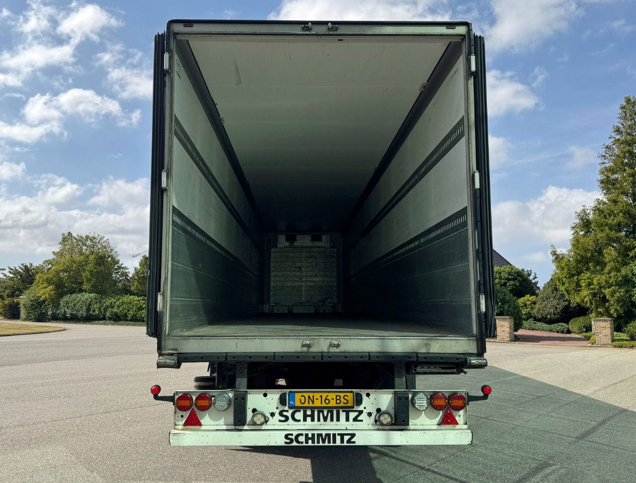نصف مقطورة مُبرِّدة Schmitz Cargobull 3-AS Stuuras Carrier Vector 1550 Gegalvaniseerd Chassis Nieuwe APK Zeer Goede Banden TOP Staat NL Trailer: صورة 9 نصف مقطورة مُبرِّدة Schmitz Cargobull 3-AS Stuuras Carrier Vector 1550 Gegalvaniseerd Chassis Nieuwe APK Zeer Goede Banden TOP Staat NL Trailer: صورة 9