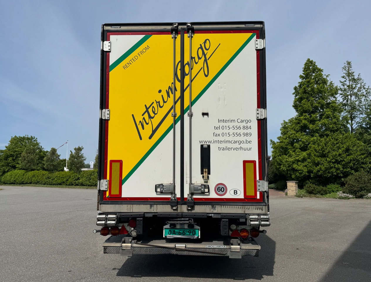 Schmitz Cargobull SCBS3B 275 CM High 250 Wide Tail Lift Carrier Vector 1550 Dopp - نصف مقطورة مُبرِّدة: صورة 4 Schmitz Cargobull SCBS3B 275 CM High 250 Wide Tail Lift Carrier Vector 1550 Dopp - نصف مقطورة مُبرِّدة: صورة 4