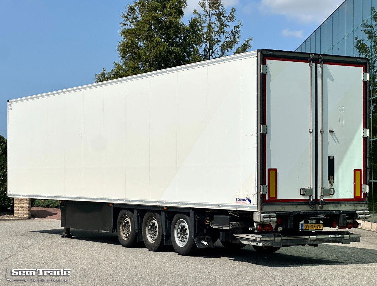 Schmitz Cargobull SCBS3B Carrier Vector 1550 Tail Lift 275 CM High Inside TOP Condition - نصف مقطورة مُبرِّدة: صورة 3 Schmitz Cargobull SCBS3B Carrier Vector 1550 Tail Lift 275 CM High Inside TOP Condition - نصف مقطورة مُبرِّدة: صورة 3