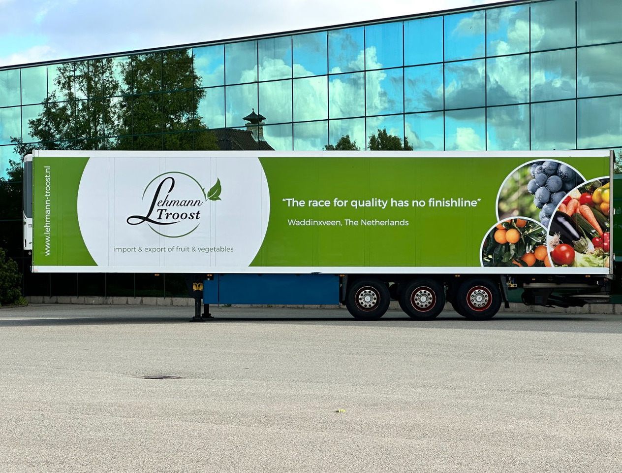 Schmitz Cargobull SKO 24 Thermo King SLX 200 Only 3645 Engine Hours 2X Lift Axle Flowerwide 270 CM High Inside Tail Lift NL-Trailer - نصف مقطورة مُبرِّدة: صورة 2 Schmitz Cargobull SKO 24 Thermo King SLX 200 Only 3645 Engine Hours 2X Lift Axle Flowerwide 270 CM High Inside Tail Lift NL-Trailer - نصف مقطورة مُبرِّدة: صورة 2