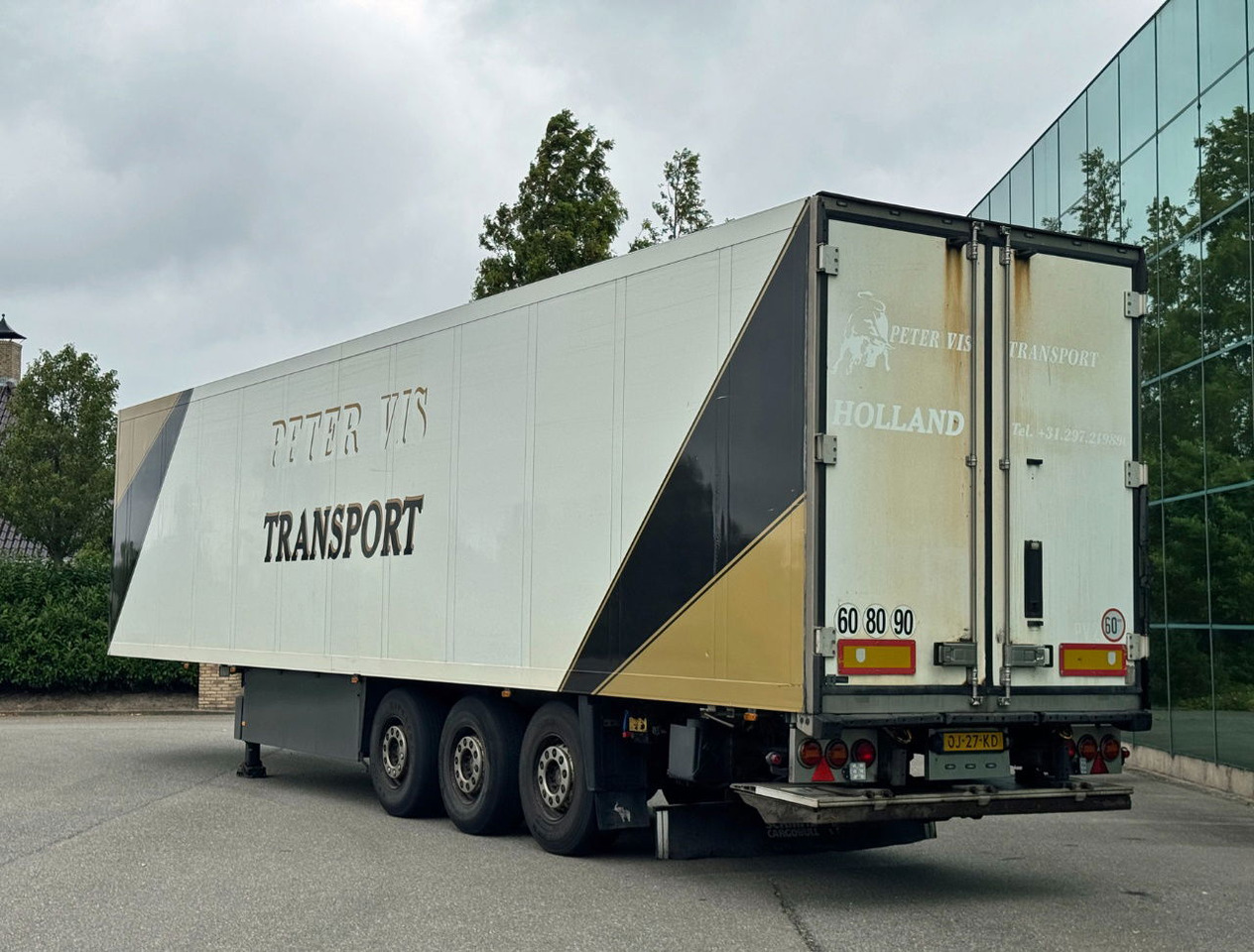 Schmitz Cargobull SKO24 Thermo King SL200e Only 8.900 Hours 270 CM High 250 CM W - نصف مقطورة مُبرِّدة: صورة 3 Schmitz Cargobull SKO24 Thermo King SL200e Only 8.900 Hours 270 CM High 250 CM W - نصف مقطورة مُبرِّدة: صورة 3