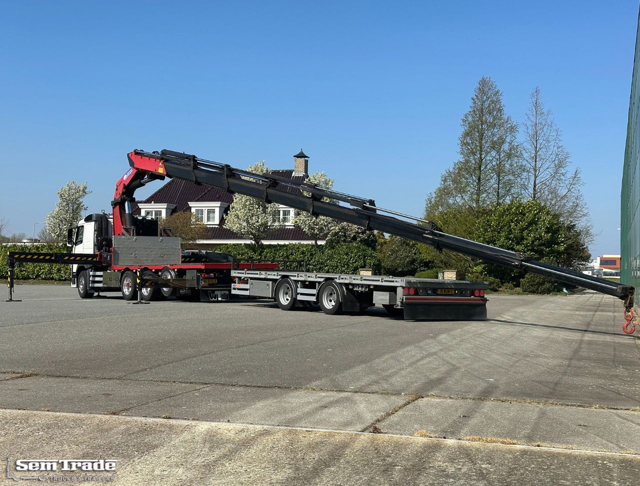 Volvo FMX 540 8X4 HMF 6020 K8 Kraan 231.000 KM + 2023 Sterk Trailer Super Condit - شاحنة كرين: صورة 3 Volvo FMX 540 8X4 HMF 6020 K8 Kraan 231.000 KM + 2023 Sterk Trailer Super Condit - شاحنة كرين: صورة 3