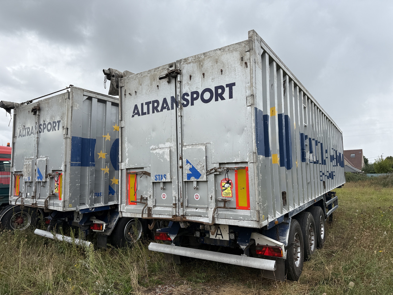 STAS 67m3 ADR classes EX II. FL. OX. AT - قلابة نصف مقطورة نصف مقطورة قلابة: صورة 2 STAS 67m3 ADR classes EX II. FL. OX. AT - قلابة نصف مقطورة نصف مقطورة قلابة: صورة 2