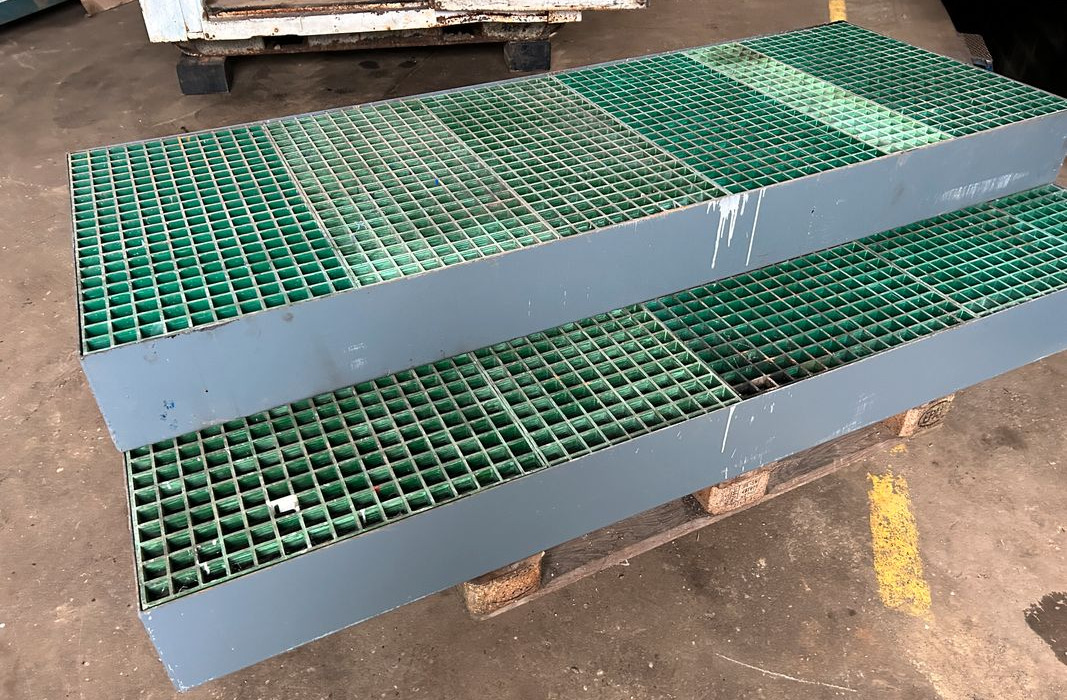 Racks à palettes Rayonnages Rangement pour transporteur ou logistique paletisable .Bacs de retention - رف مستودع: صورة 4 Racks à palettes Rayonnages Rangement pour transporteur ou logistique paletisable .Bacs de retention - رف مستودع: صورة 4