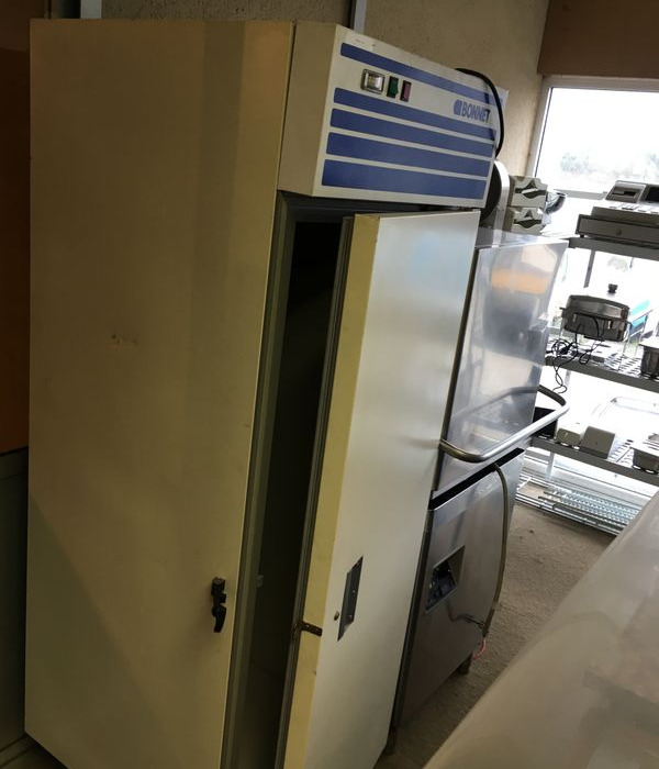 Tour refrigere Gastro ou 600x400 Armoires froides Self de presentation Table de decoupe refrigeree - آلة الغذاء: صورة 4 Tour refrigere Gastro ou 600x400 Armoires froides Self de presentation Table de decoupe refrigeree - آلة الغذاء: صورة 4