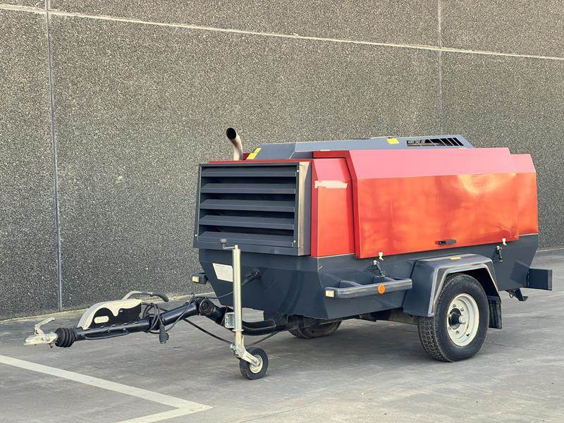 Atlas-Copco CPS 11 - 12 / XAHS 186 DD - N - الضاغط: صورة 1 Atlas-Copco CPS 11 - 12 / XAHS 186 DD - N - الضاغط: صورة 1