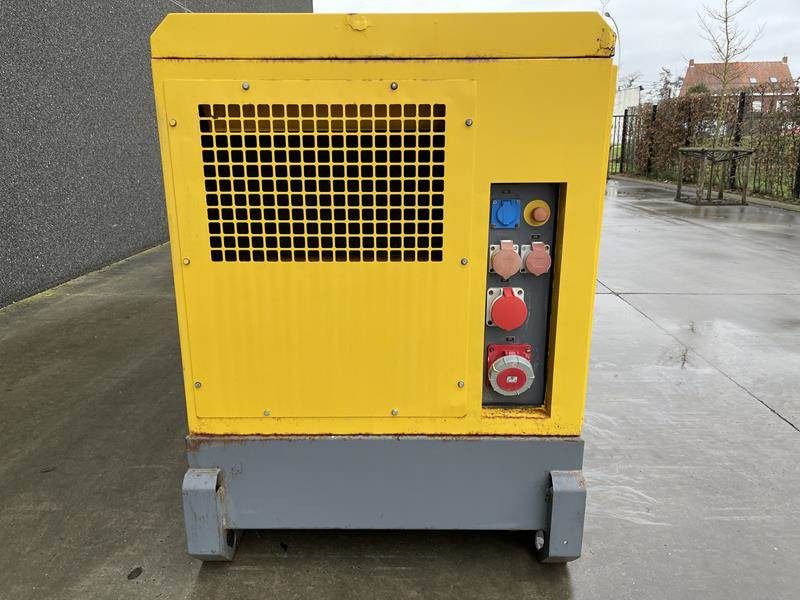 Atlas-Copco QAS 100 - مجموعة المولدات: صورة 4 Atlas-Copco QAS 100 - مجموعة المولدات: صورة 4