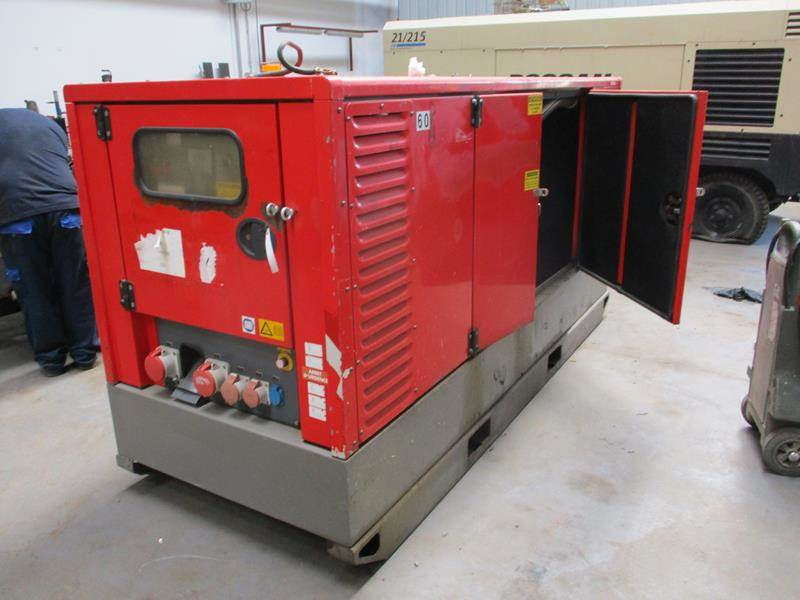 Atlas-Copco QAS 60 - مجموعة المولدات: صورة 1 Atlas-Copco QAS 60 - مجموعة المولدات: صورة 1