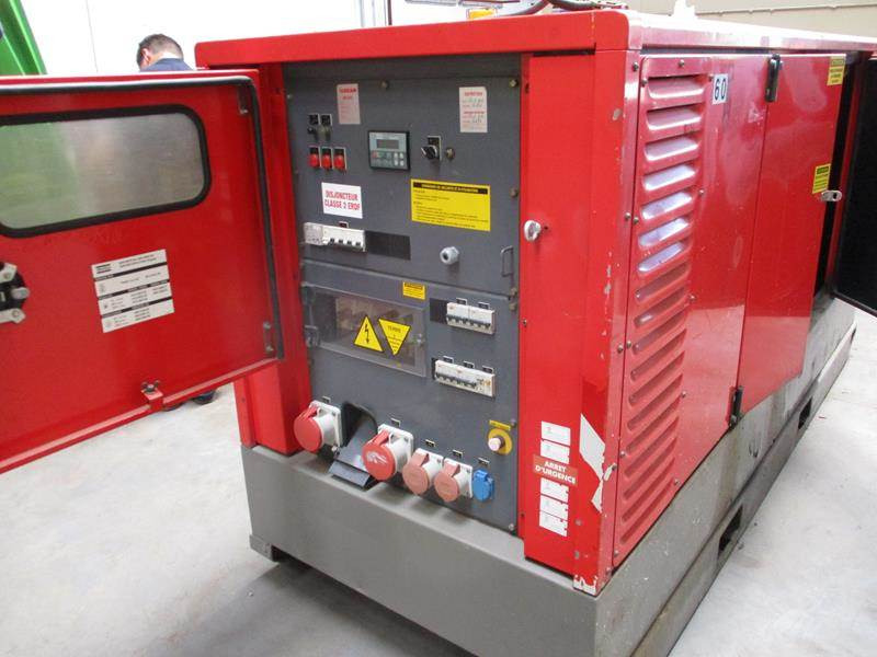 Atlas-Copco QAS 60 - مجموعة المولدات: صورة 2 Atlas-Copco QAS 60 - مجموعة المولدات: صورة 2