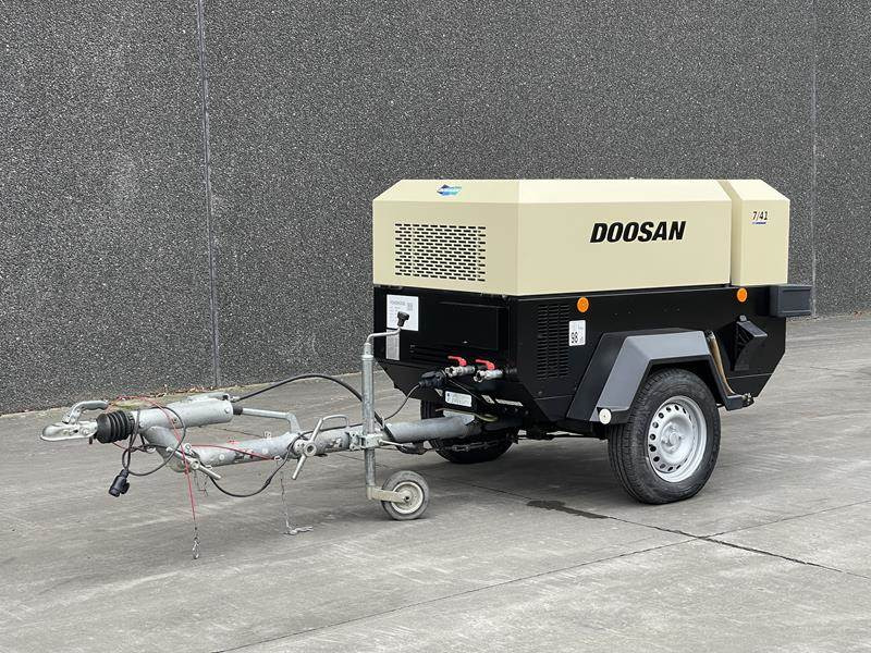 Doosan 7 / 41 - N - الضاغط: صورة 1 Doosan 7 / 41 - N - الضاغط: صورة 1