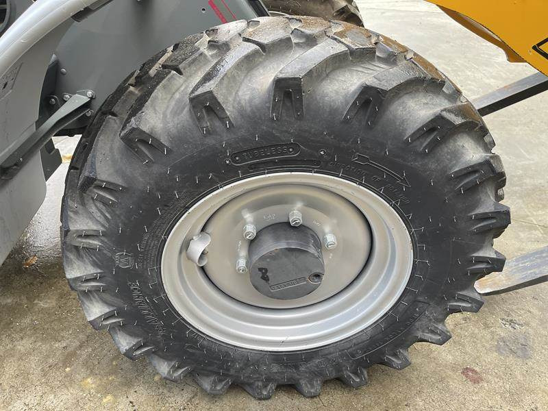 اللودر بعجل Kramer 5055 E: صورة 8