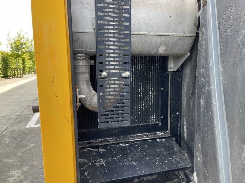 مجموعة المولدات SDMO R 110 C 3: صورة 19 مجموعة المولدات SDMO R 110 C 3: صورة 19