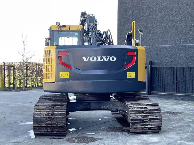 Volvo ECR 235 DL - حفار زحاف: صورة 4 Volvo ECR 235 DL - حفار زحاف: صورة 4