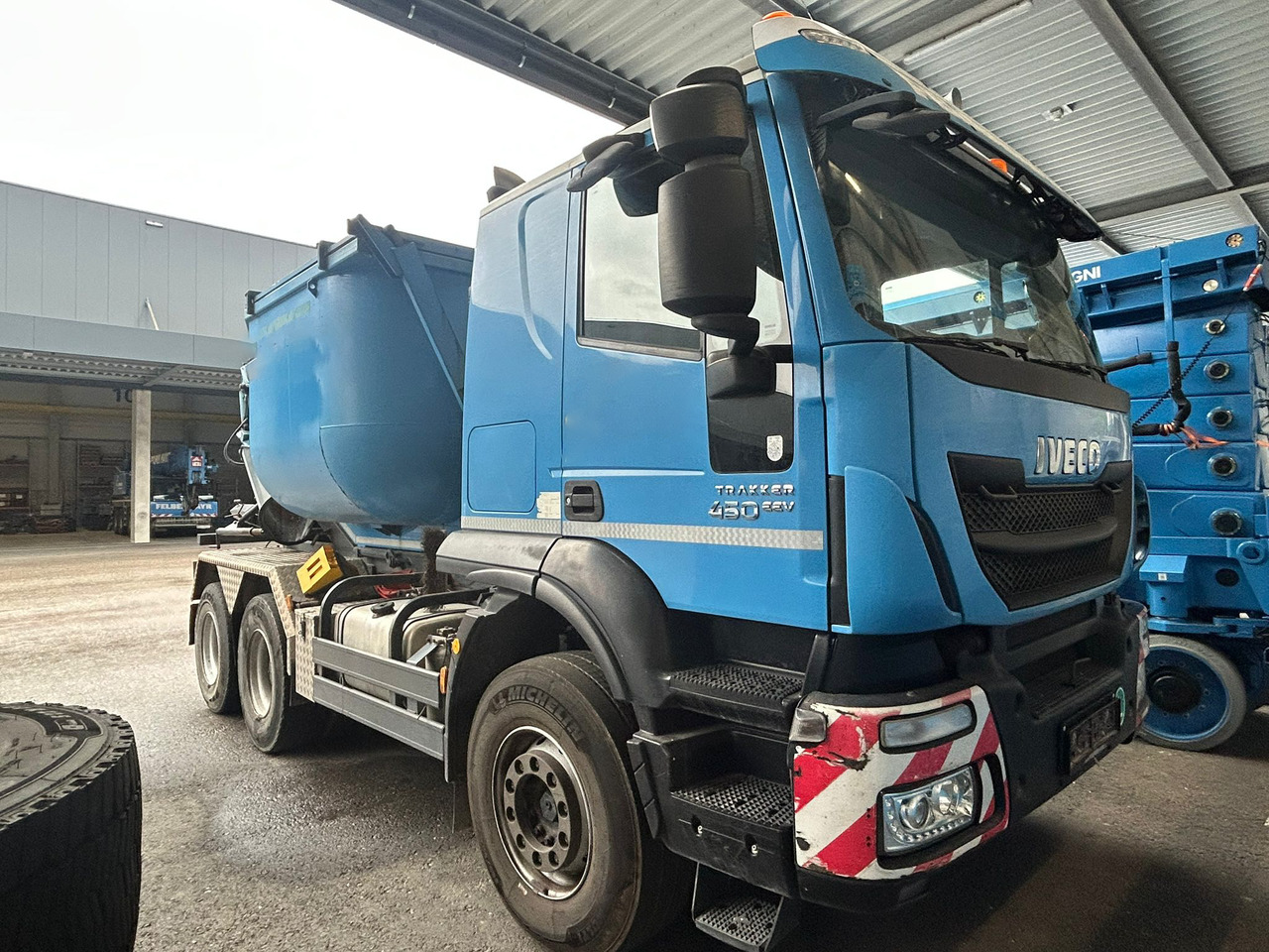 Iveco Trakker 450 - شاحنة التعدين: صورة 1 Iveco Trakker 450 - شاحنة التعدين: صورة 1