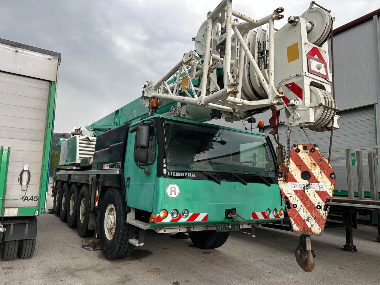 LIEBHERR LTM 1100-5.2 - موبايل كرين: صورة 1 LIEBHERR LTM 1100-5.2 - موبايل كرين: صورة 1
