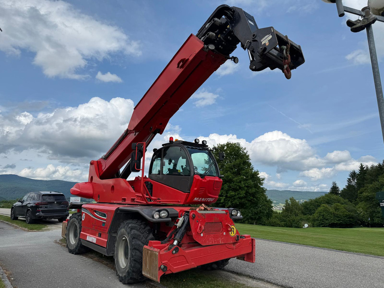 MANITOU MRT 2470 + Privilege ST4S1 - جرافة ذات عجلات تلسكوبية: صورة 1 MANITOU MRT 2470 + Privilege ST4S1 - جرافة ذات عجلات تلسكوبية: صورة 1