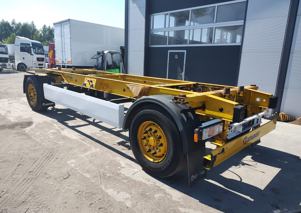 Krone Przyczepa BDF Krone - مقطورة نقل الحاويات: صورة 1 Krone Przyczepa BDF Krone - مقطورة نقل الحاويات: صورة 1