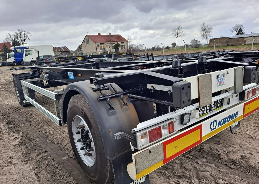 Krone Przyczepa Krone BDF 2017 rok - مقطورة نقل الحاويات: صورة 4 Krone Przyczepa Krone BDF 2017 rok - مقطورة نقل الحاويات: صورة 4