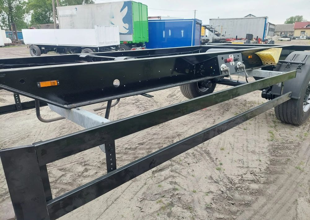 مقطورة نقل الحاويات Krone: صورة 8 مقطورة نقل الحاويات Krone: صورة 8