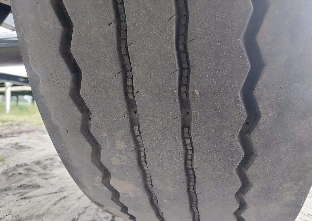 مقطورة نقل الحاويات Krone: صورة 10 مقطورة نقل الحاويات Krone: صورة 10