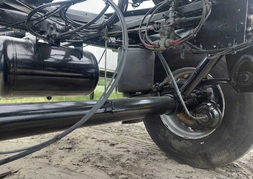 مقطورة نقل الحاويات Krone: صورة 11 مقطورة نقل الحاويات Krone: صورة 11