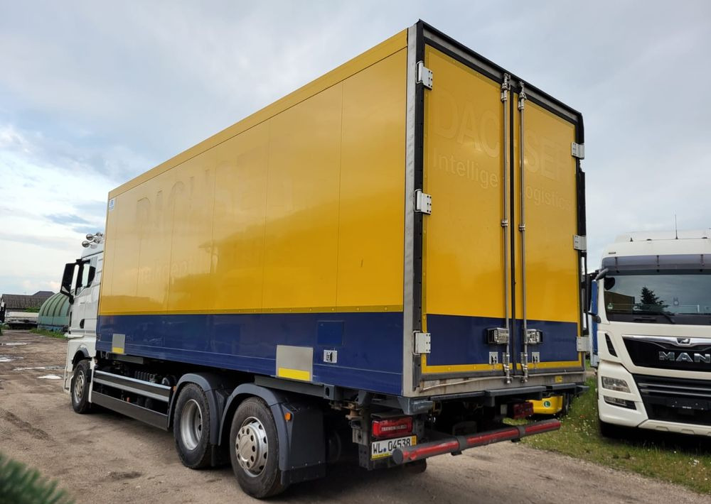 MAN TGX 26.510 oś skrętna do zabudowy kontener izoterma lub chłodnia - شاحنة الفريزر: صورة 4 MAN TGX 26.510 oś skrętna do zabudowy kontener izoterma lub chłodnia - شاحنة الفريزر: صورة 4