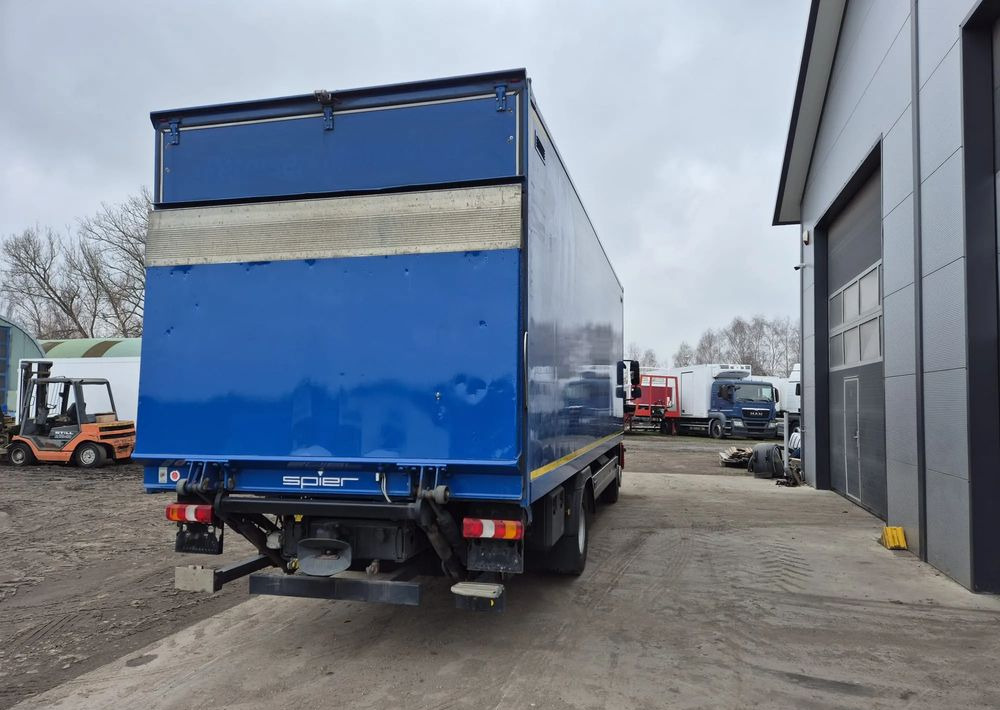 Mercedes-Benz Atego 1330 Euro 6 - شاحنة مقفلة: صورة 3 Mercedes-Benz Atego 1330 Euro 6 - شاحنة مقفلة: صورة 3