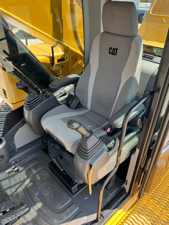 معالج النفايات CATERPILLAR 330D MH: صورة 11