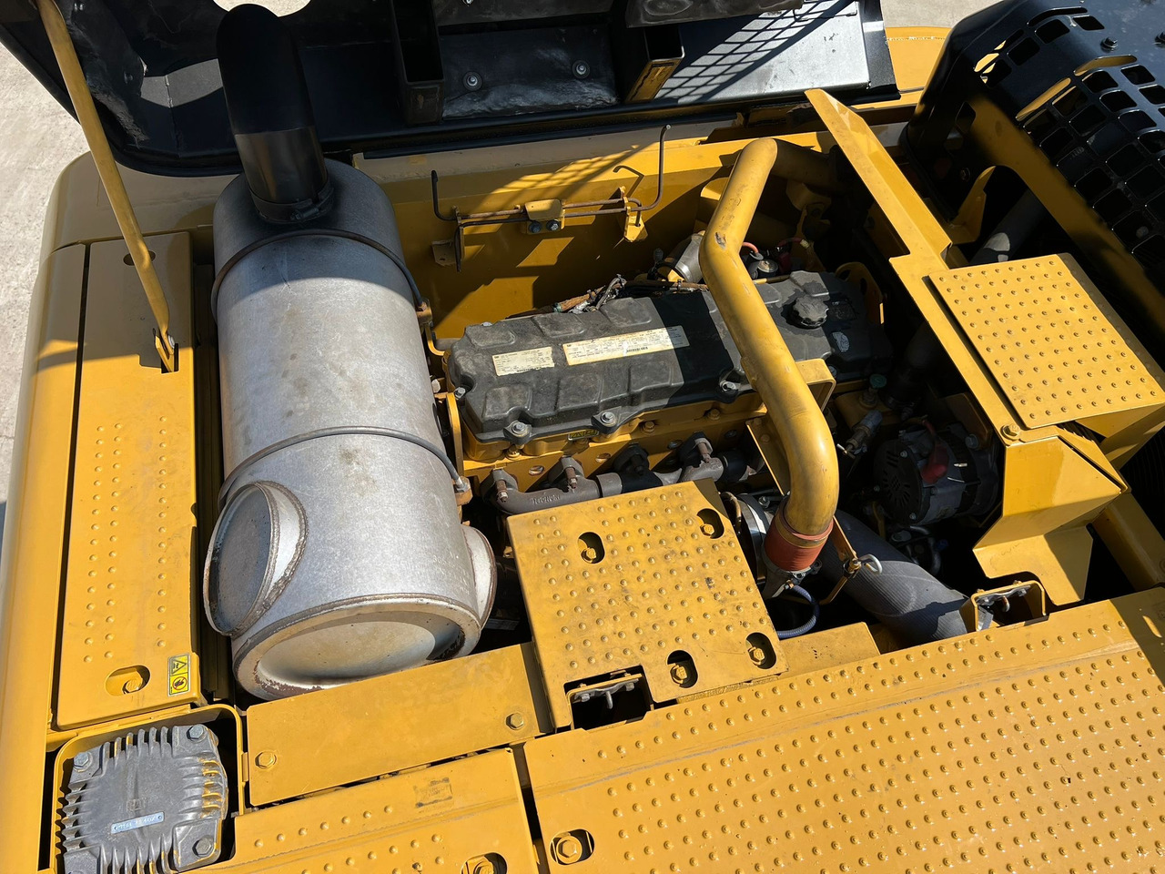 معالج النفايات CATERPILLAR 330D MH: صورة 10