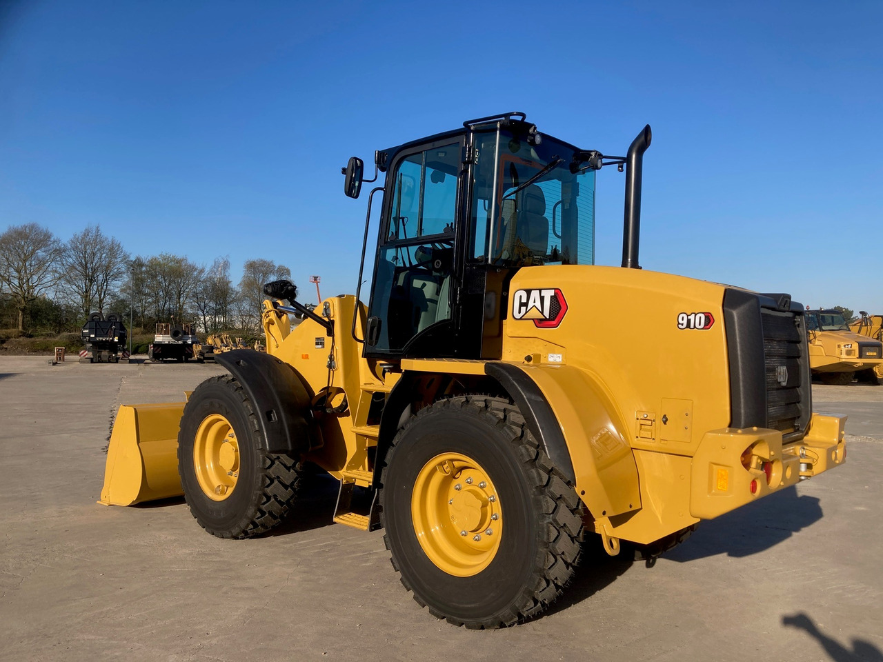 CATERPILLAR 910 - اللودر بعجل: صورة 1 CATERPILLAR 910 - اللودر بعجل: صورة 1