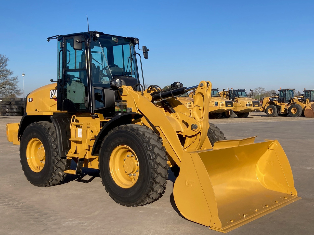 CATERPILLAR 910 - اللودر بعجل: صورة 4 CATERPILLAR 910 - اللودر بعجل: صورة 4