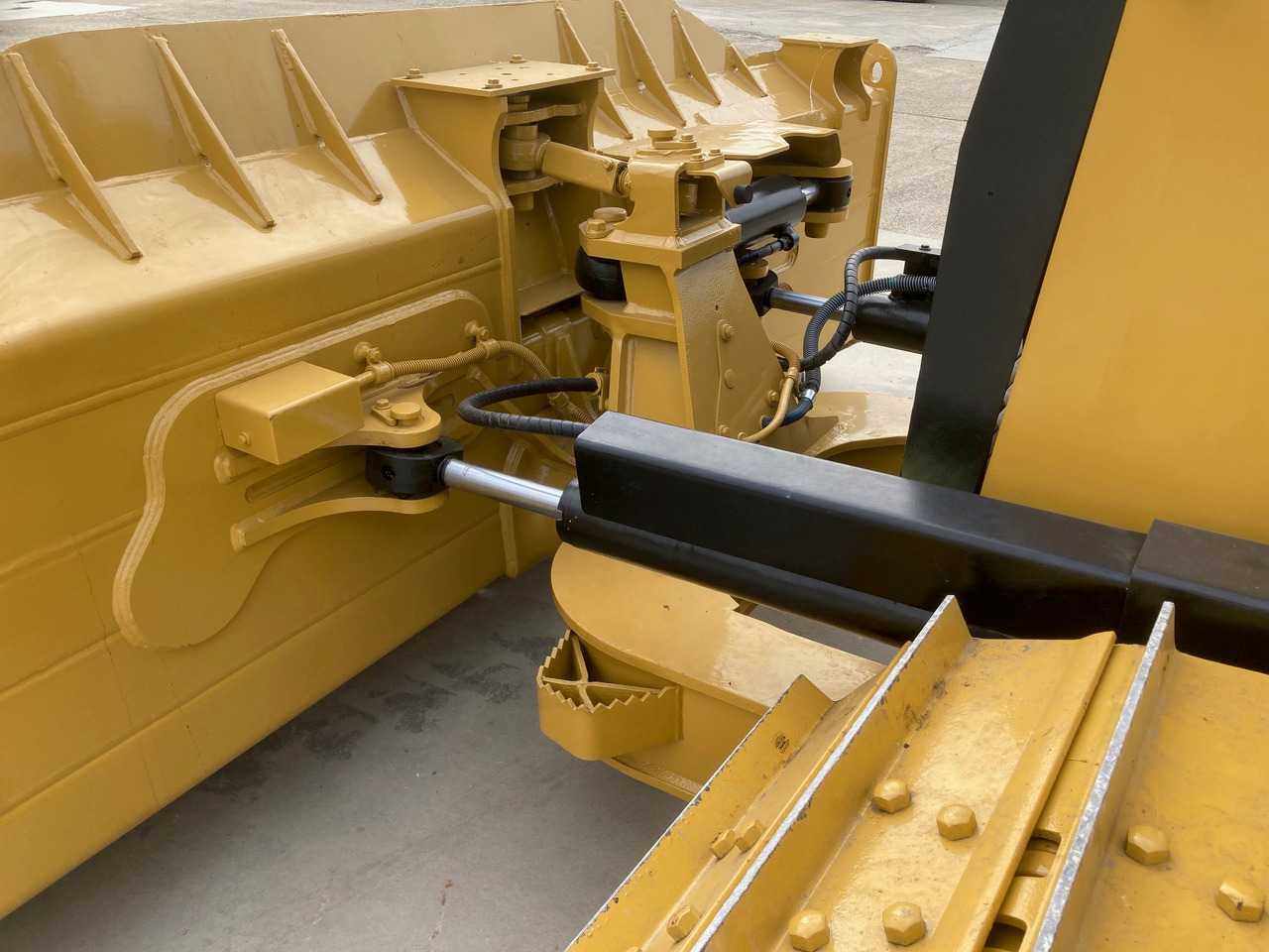 جرافة CATERPILLAR D6K2 LGP: صورة 7 جرافة CATERPILLAR D6K2 LGP: صورة 7